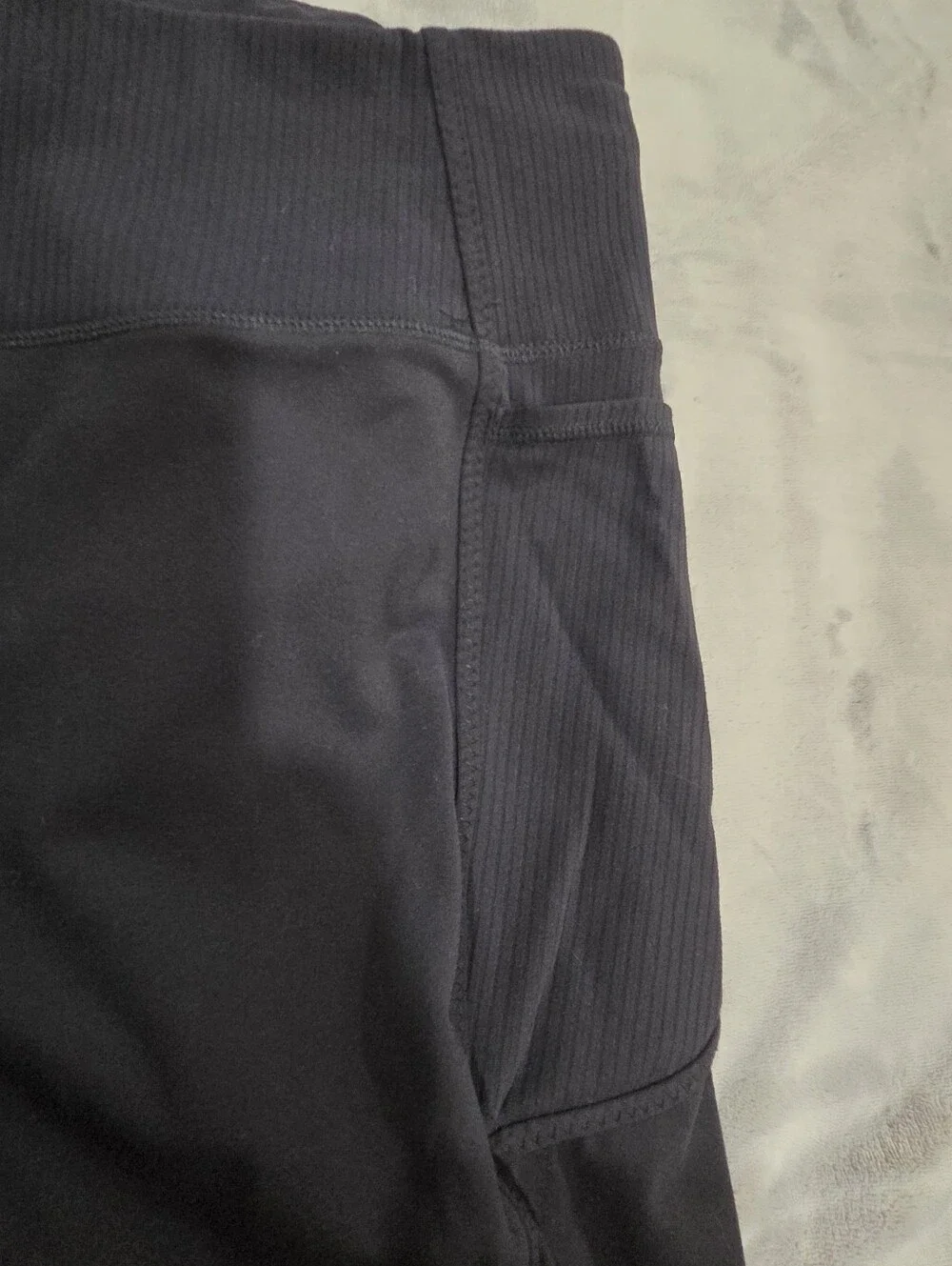 Mondetta Black High-Rise Bike Shorts with Side Pockets